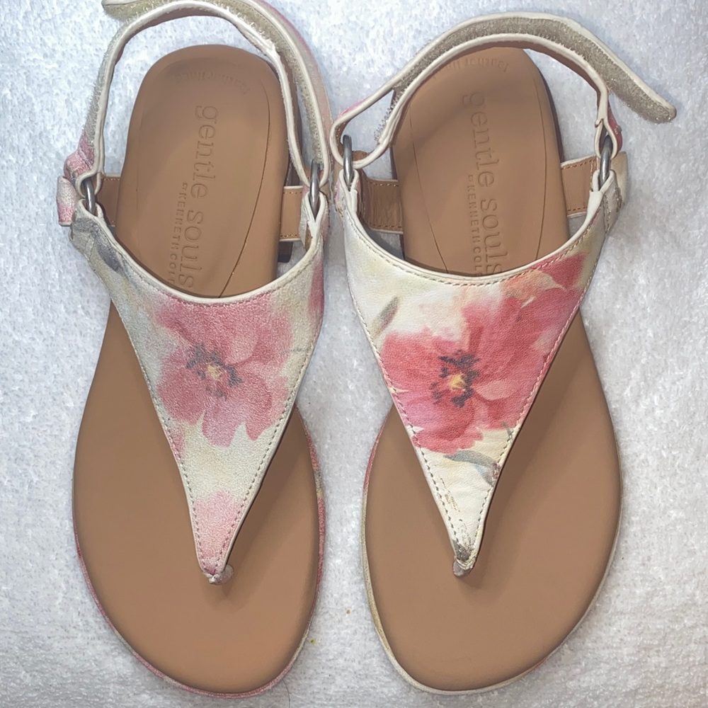 gentle souls Pink Floral Leather Thong Sandals